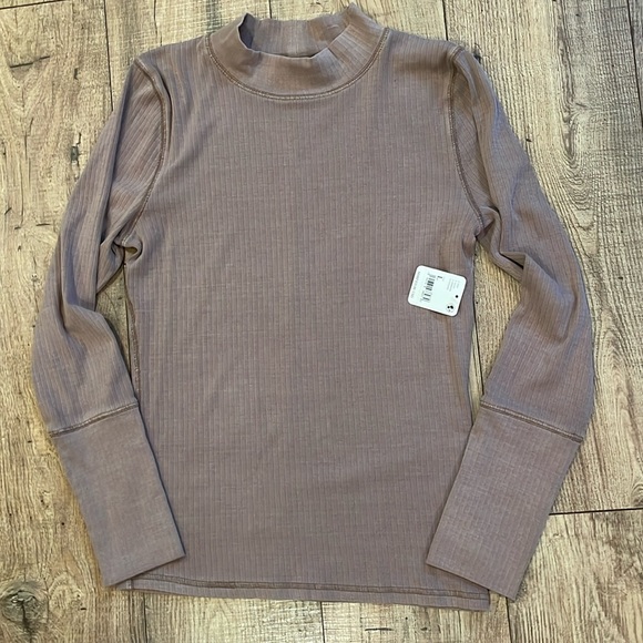 Free People Tops - Free People intimately mock turtleneck in color coyote. Women’s size Large.